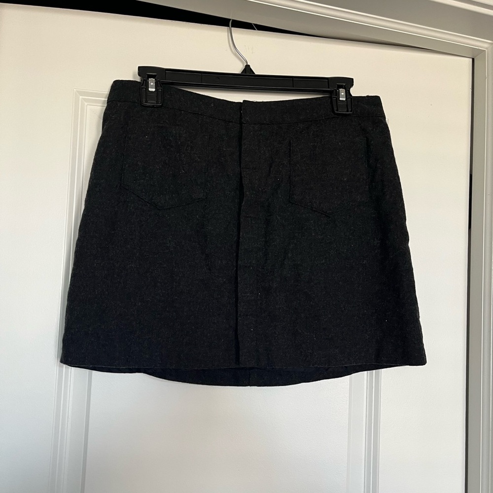 American Eagle dark gray skirt